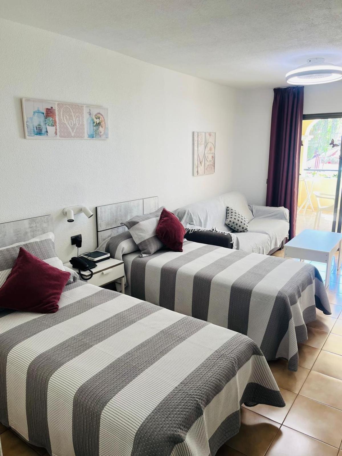 Castle Margherita'S Apartments Los Cristianos  Dış mekan fotoğraf